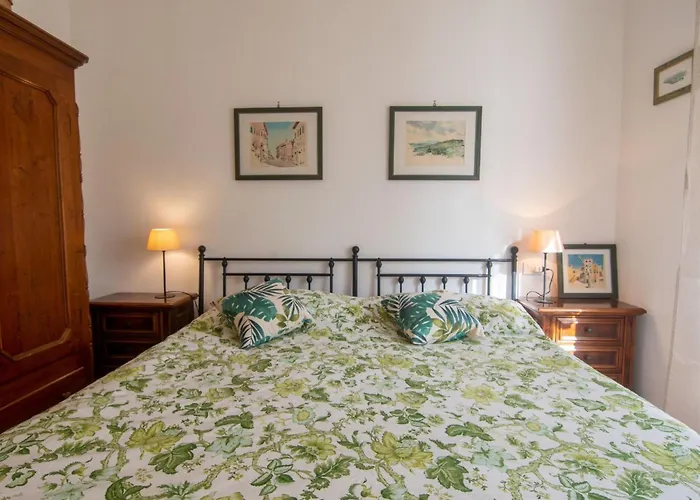 Ontanelli By Interhome مارتْشانا مارينا